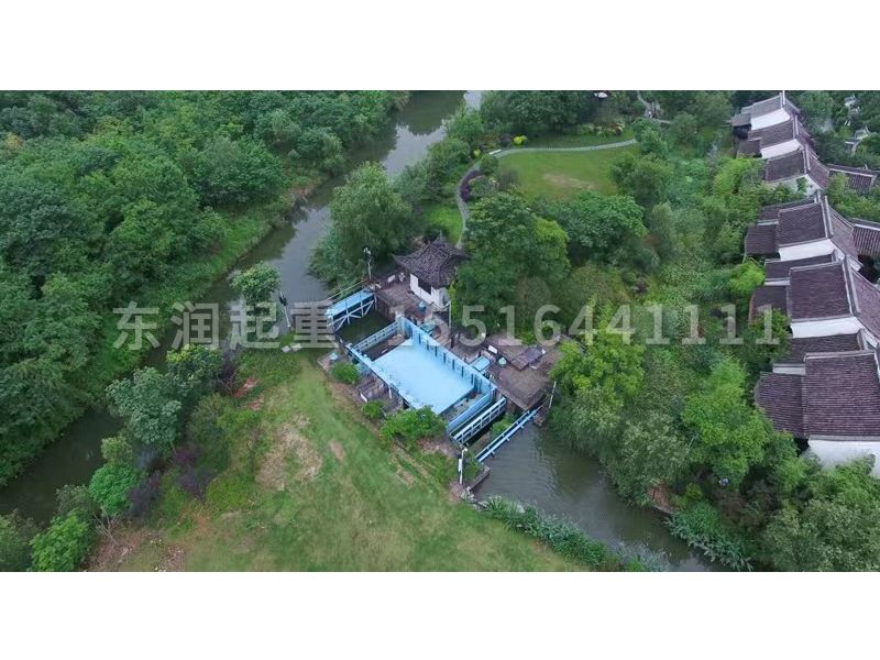 2003年完成的高壩洲升船機，我公司承擔了主提升系統(tǒng)設計及安裝調試指導